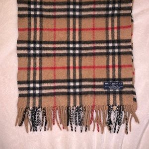 100% authentic Burberry Scarf